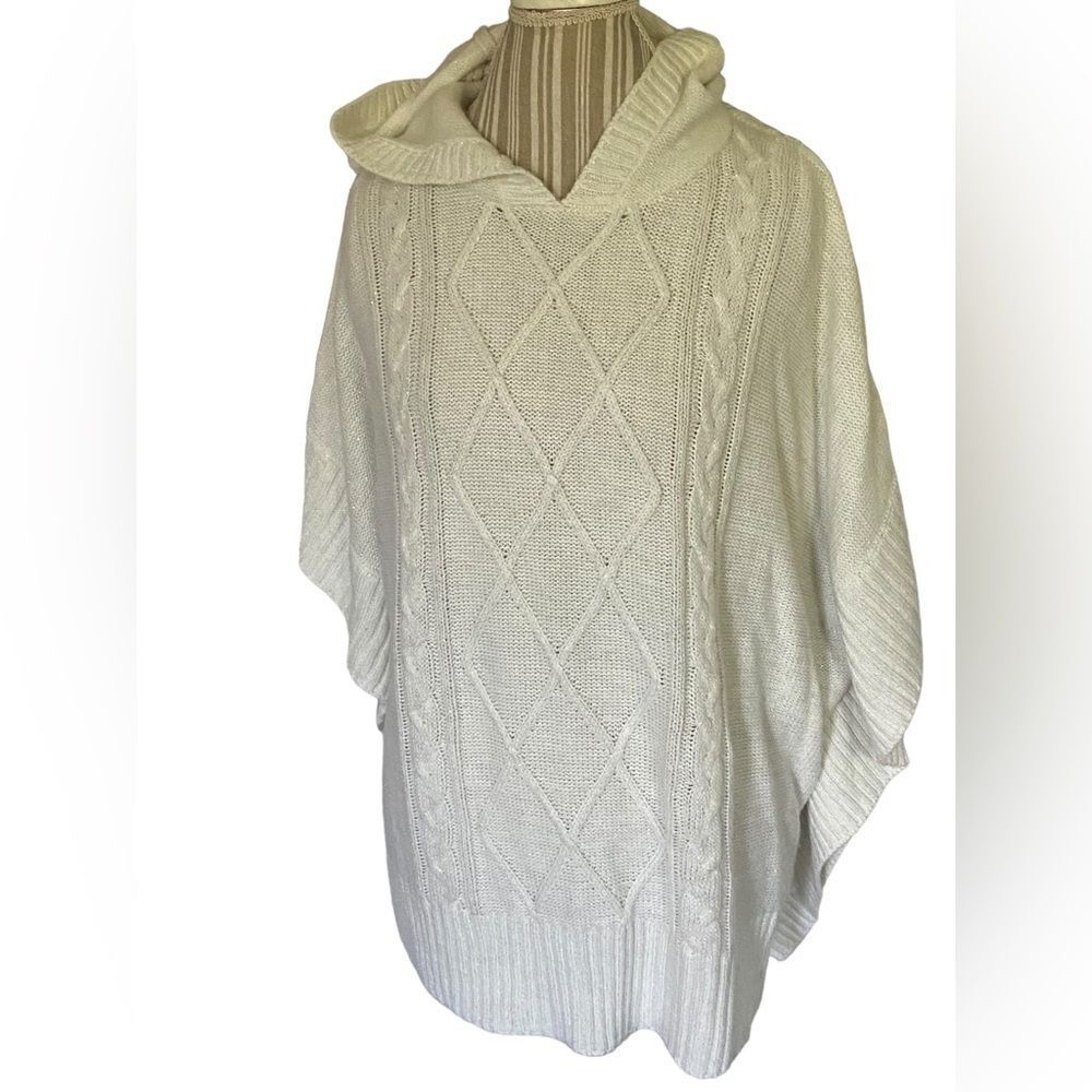 Black River size small/medium sweater poncho excellent condition